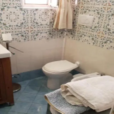 Domino House Center Апартаменти *